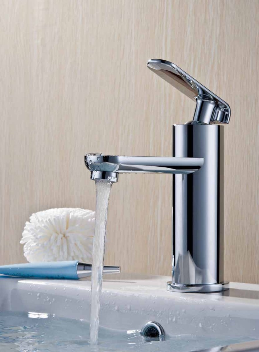Spark Series · Bath Mixers